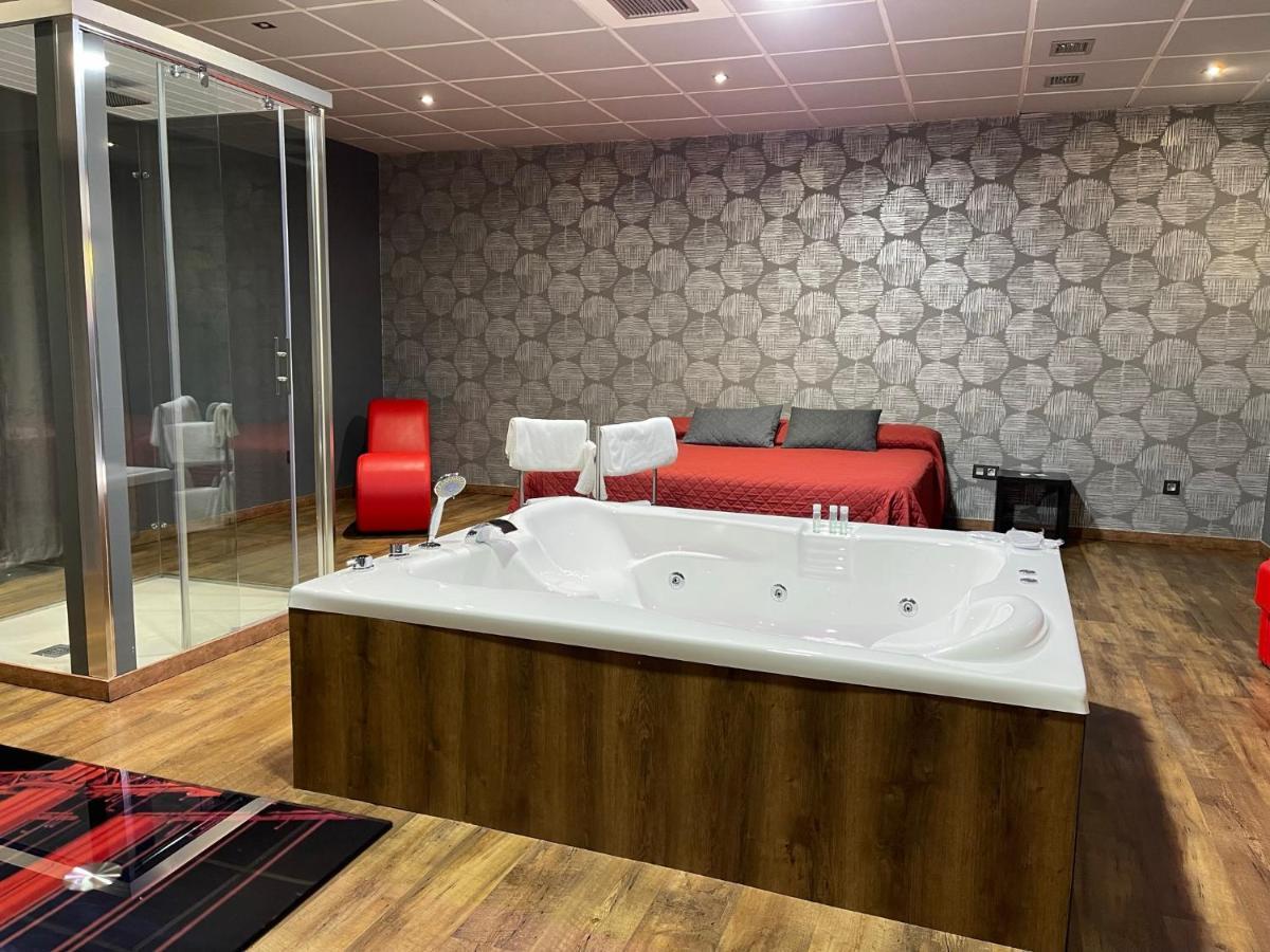 Motel Los Abedules Oviedo Exteriér fotografie